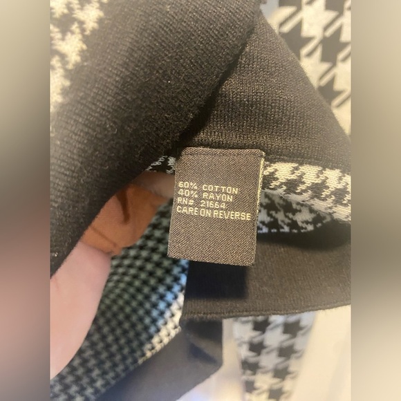 Foxcroft Houndstooth Button-Up Cardigan Size XL - Picture 5 of 7